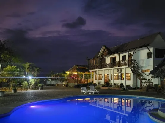 Cloudy night at Oceanic Hostería, Puerto López